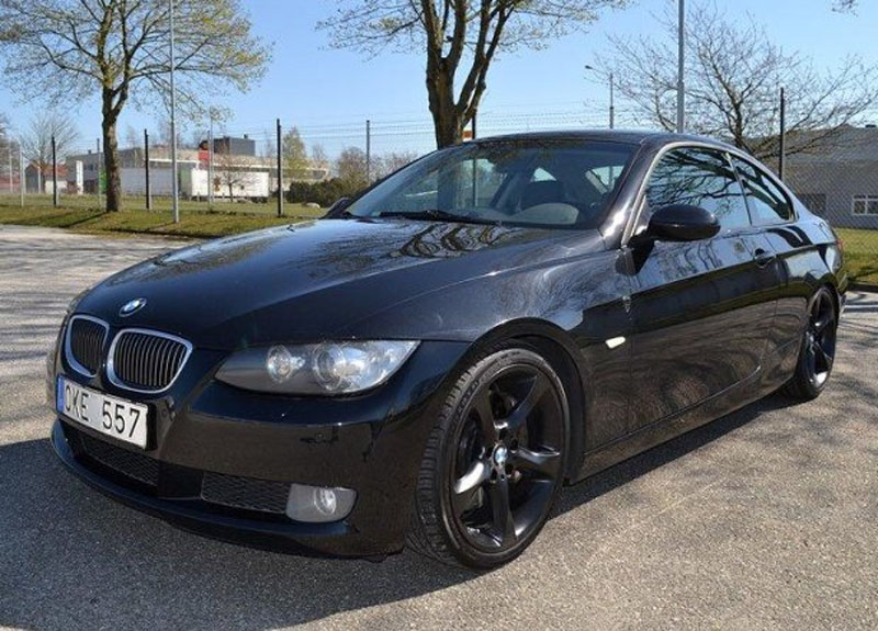 Svart BMW 335D Coupé E92 stulen i Laröd norr om Helsingborg