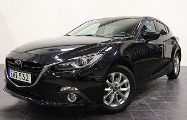 Svart Mazda 3 Sport stulen i Malmö