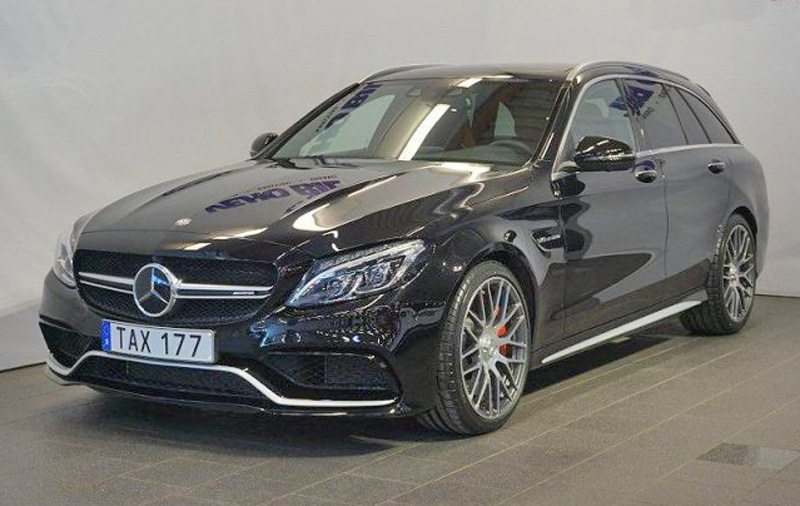 Svart Mercedes Benz AMG C63 S kombi stulen i Trollbäcken, Tyresö söder om Stockholm