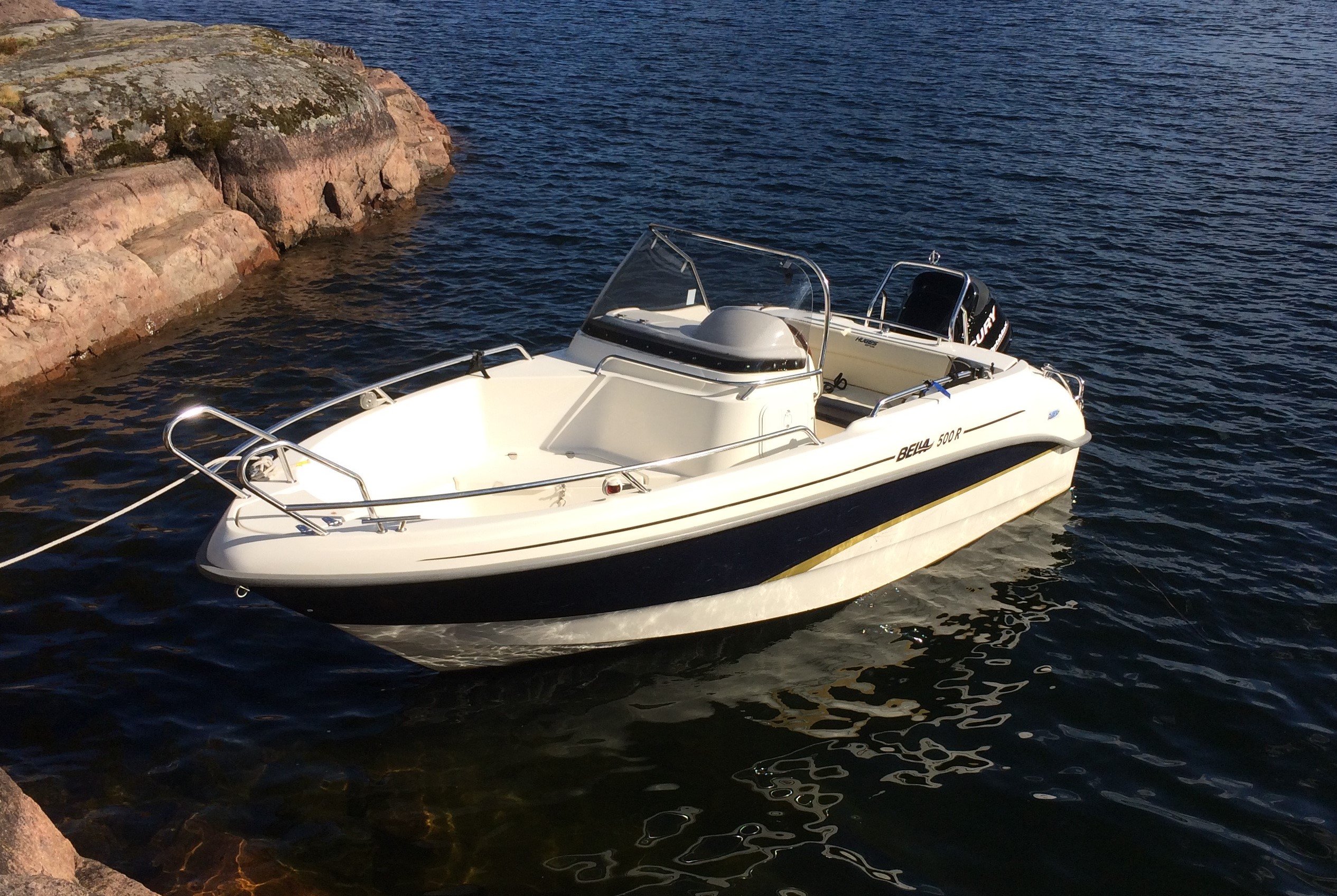 Bella 500 R med 75 Hk Mercury Optimax stulen i Tranås 