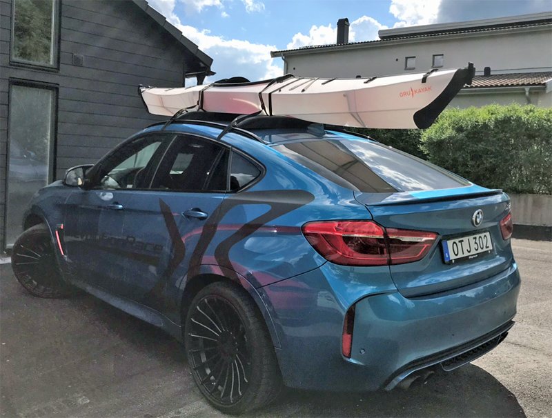 Blå BMW X6M stulen efter inbrott i Borås
