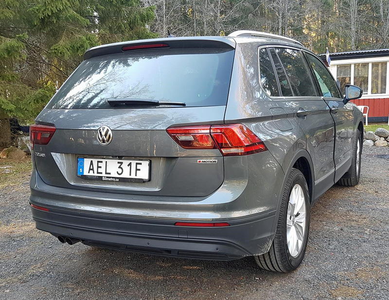 Gråmetallic Volkswagen Tiguan 2.0 TSI 4Motion stulen i Huskvarna