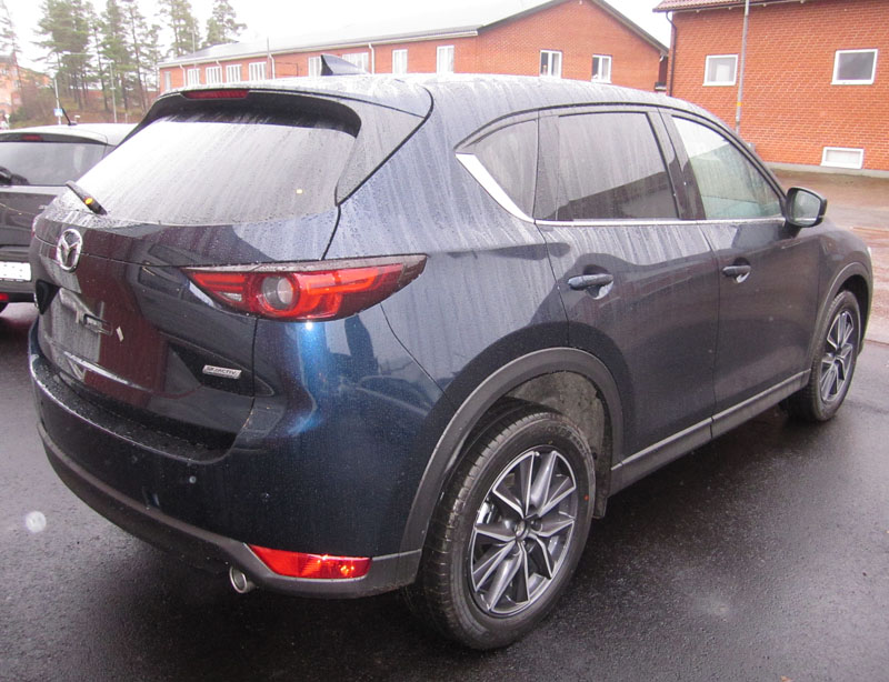 Mörkblå metallic Mazda CX-5 2,5 Optimum AWD stulen i Osby