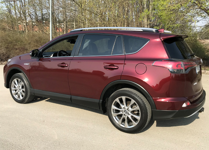 Mörkröd metallic Toyota RAV4 Hybrid E-FOUR 2.5 i-AWD stulen i Landskrona