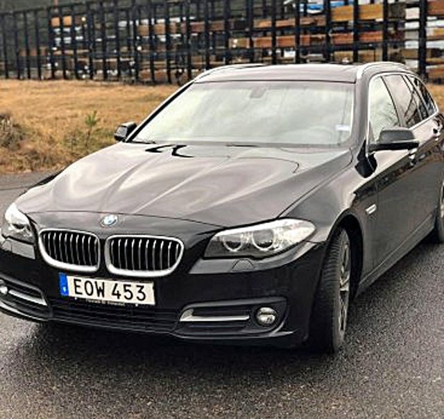 Svart BMW 520D Xdrive Touring stulen i Bunkeflostrand söder om Malmö 