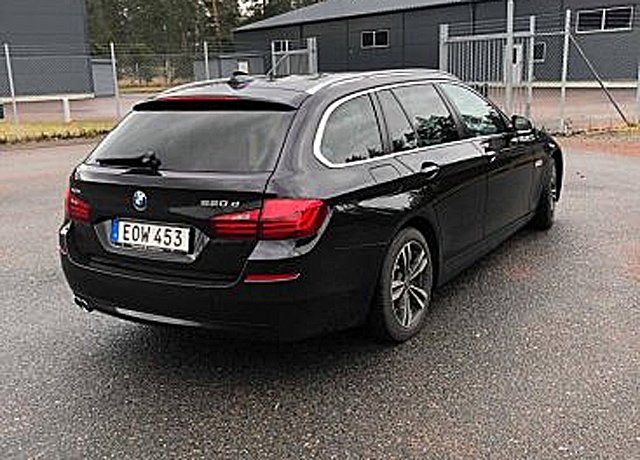 Svart BMW 520D Xdrive Touring stulen i Bunkeflostrand söder om Malmö 