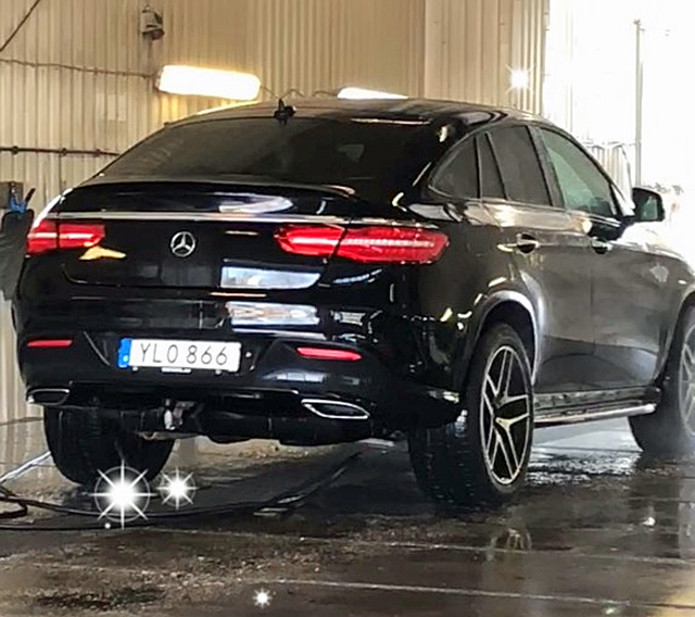 Svart Mercedes Benz GLE 350 D 4MATIC Coupé stulen i Örebro