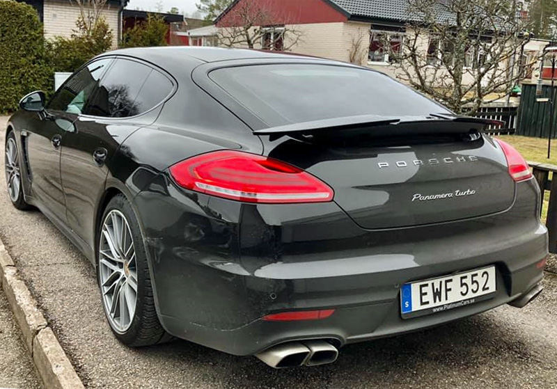 Svart Porsche Panamera Turbo stulen i Falun