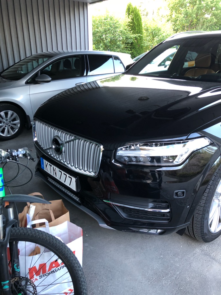 Svart Volvo XC90 stulen på Värmdö