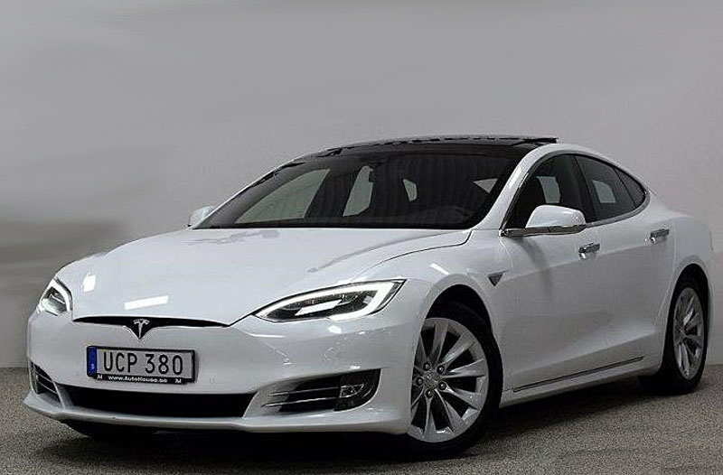 Vit metallic Tesla Model S 90D AWD stulen i Mellbystrand, Laholm