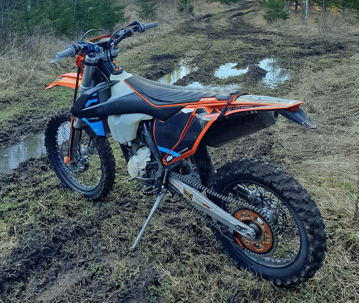 Enduromotorcykel KTM 350 EXC-F stulen i Linköping