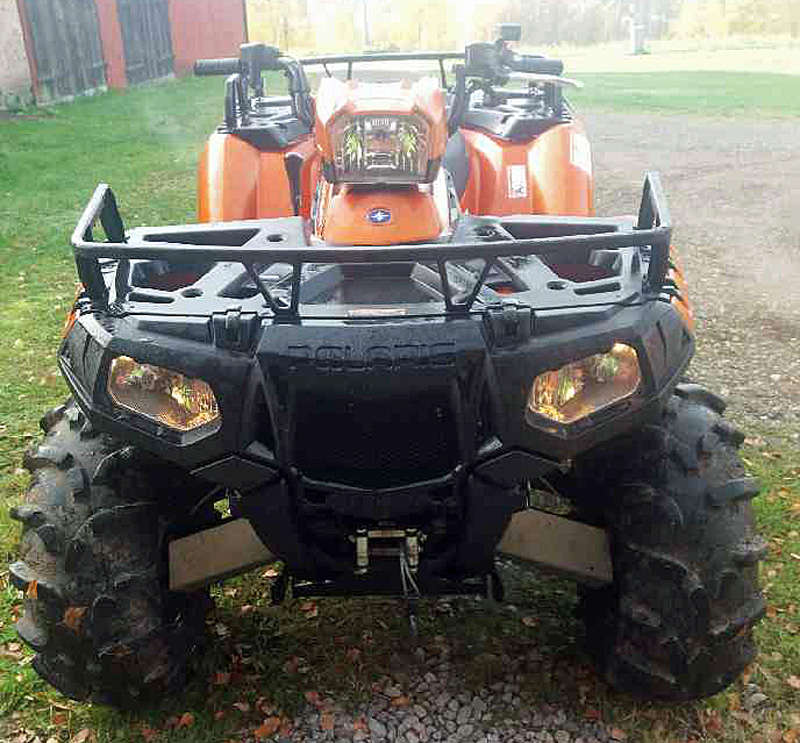 Orange fyrhjuling Polaris Sportsman 800 EF stulen i Färnsviken norr om Molkom