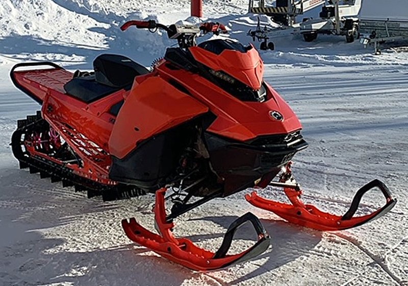 Snöskoter Ski Doo Summit X 154 850 stulen i Järpen