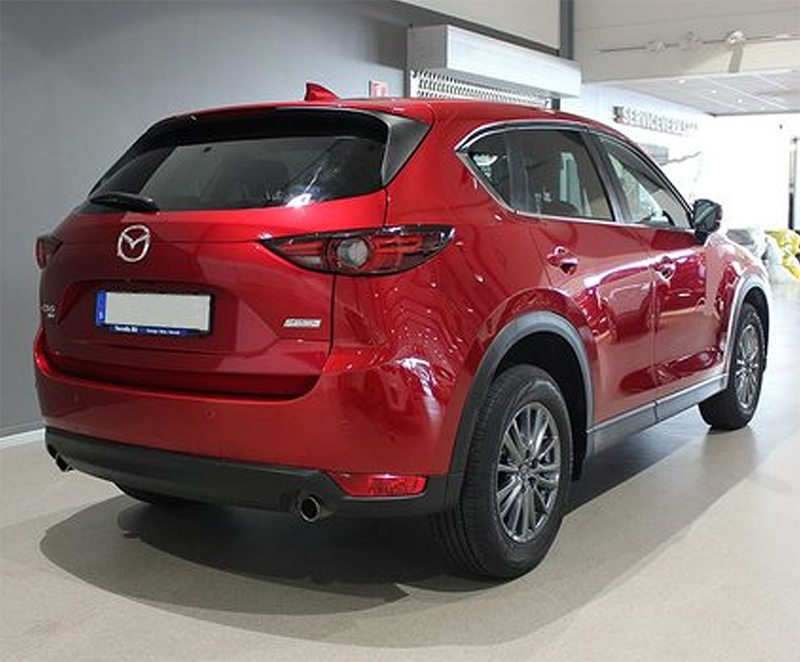 Röd metallic Mazda CX-5 2.0 AWD stulen i Stuvsta-Kynäs, Huddinge söder om Stockholm