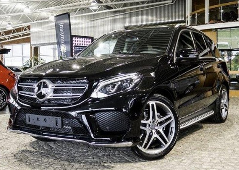 Svart Mercedes Benz GLE 350 D stulen i Helsingborg