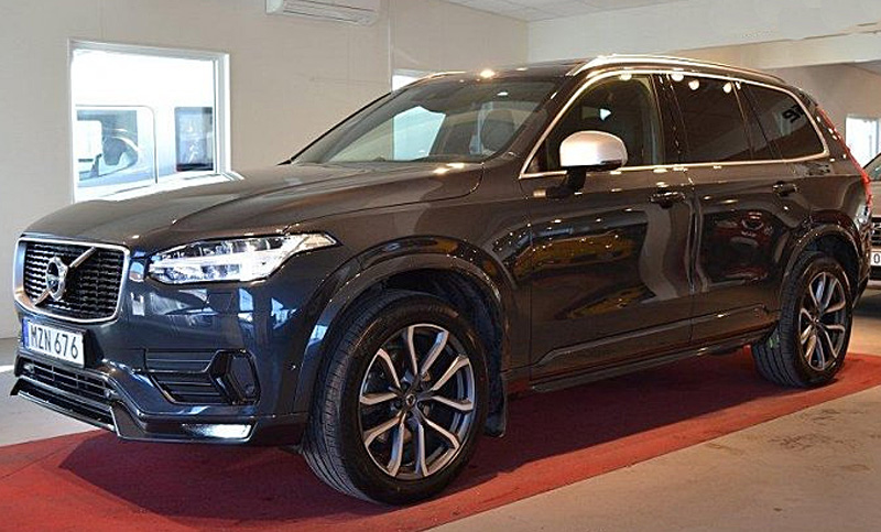 Gråmetallic Volvo XC90 D5 AWD R-Design stulen i Katrineholm