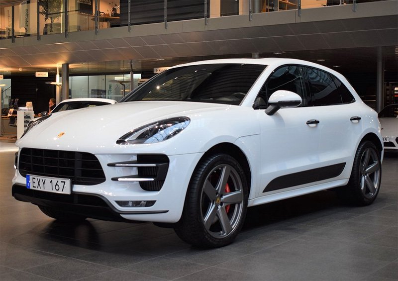 Vit Porsche Macan Turbo stulen i Långedrag Göteborg