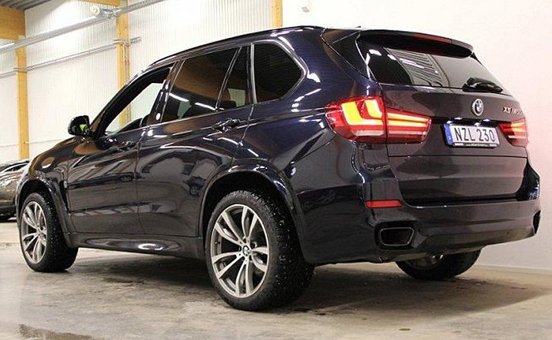 Svart metallic BMW X5 Xdrive M50D stulen i Ödåkra norr om Helsingborg