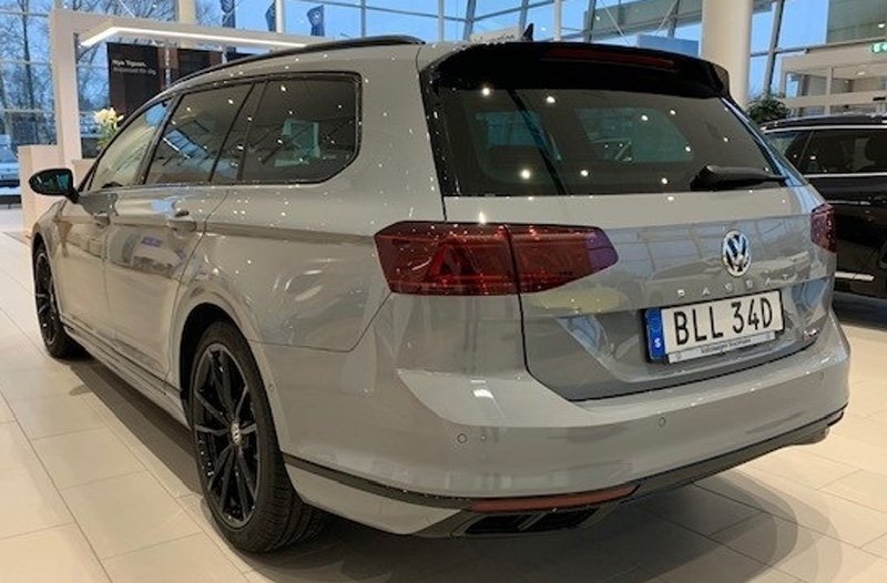 Grå Volkswagen Passat Sportscombi 4Motion stulen efter inbrott i Uppsala