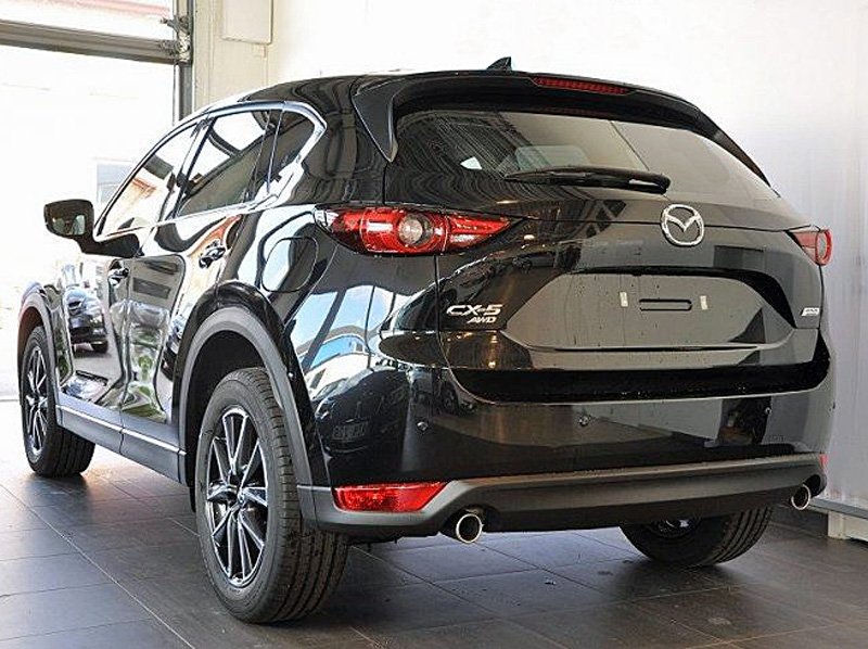 Svart Mazda CX-5 2.5 AWD stulen i Målsryd sydost om Borås