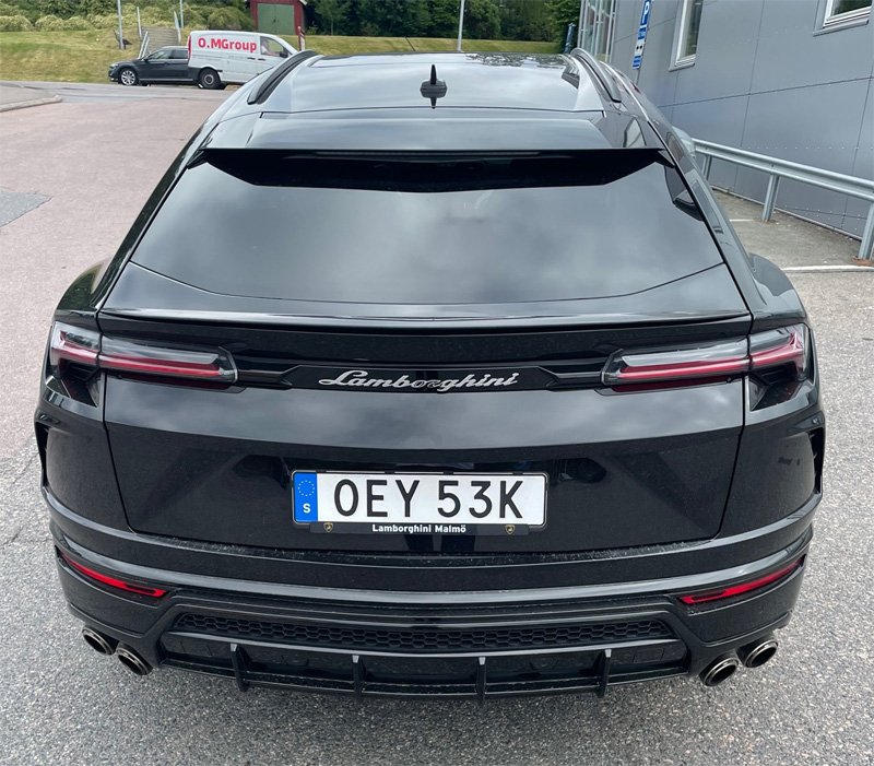 Svart Lamborghini Urus stulen i Mölnlycke sydost om Göteborg