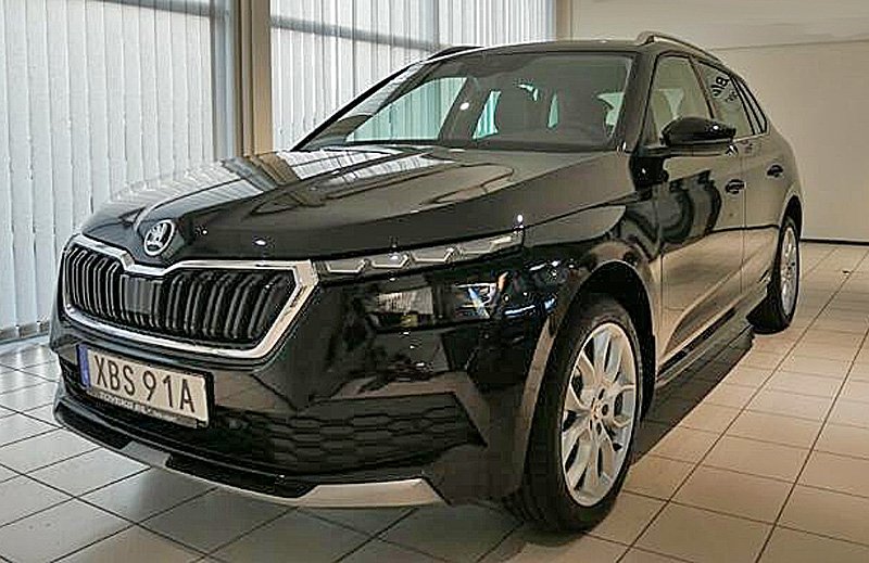 Svart Skoda Kamiq STYLE 1,0 TSI stulen i Skene sydväst om Kinna