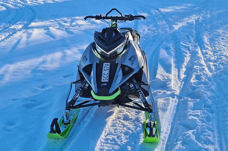 Snöskoter Arctic Cat M8000 Mountain Cat Alpha stulen i Kiruna