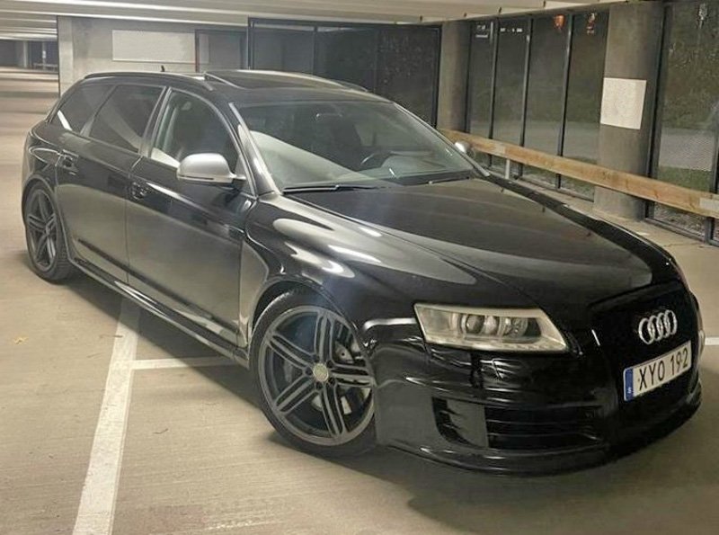 Svart Audi RS6 Avant Quattro stulen/rån Segeltorp, Stockholm