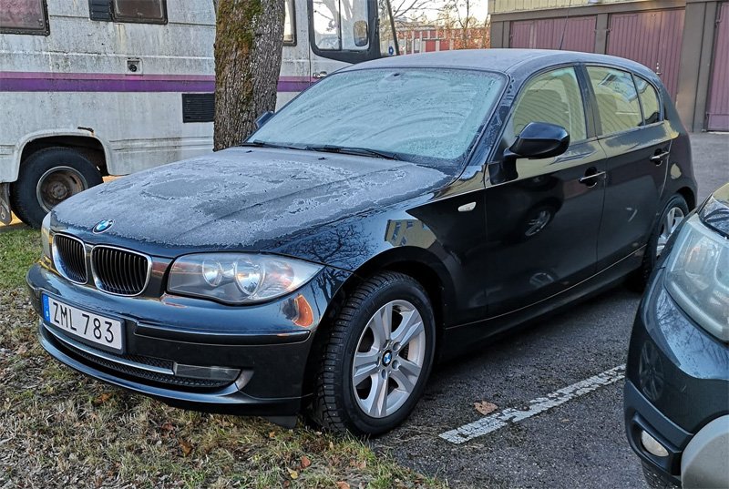 Svart BMW 116D stulen i Borlänge