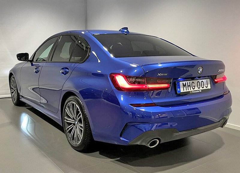 Blå metallic BMW 320D Xdrive Sedan stulen i Helsingborg