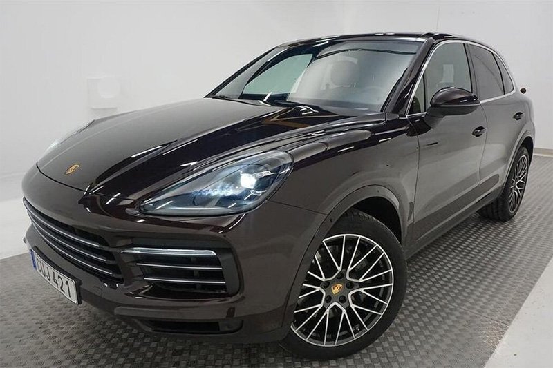 Gråmetallic Porsche Cayenne S stulen i Vänersborg