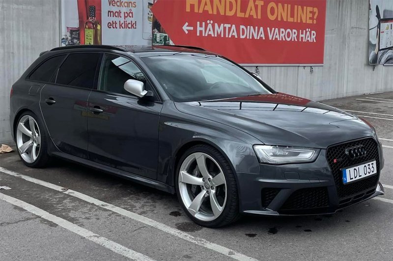 Grå Audi RS4 Avant Quattro stulen i Borlänge