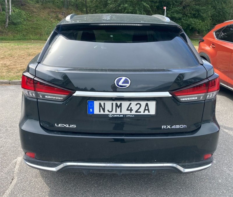 Svart Lexus RX450H AWD stulen i Djursholm norr om Stockholm