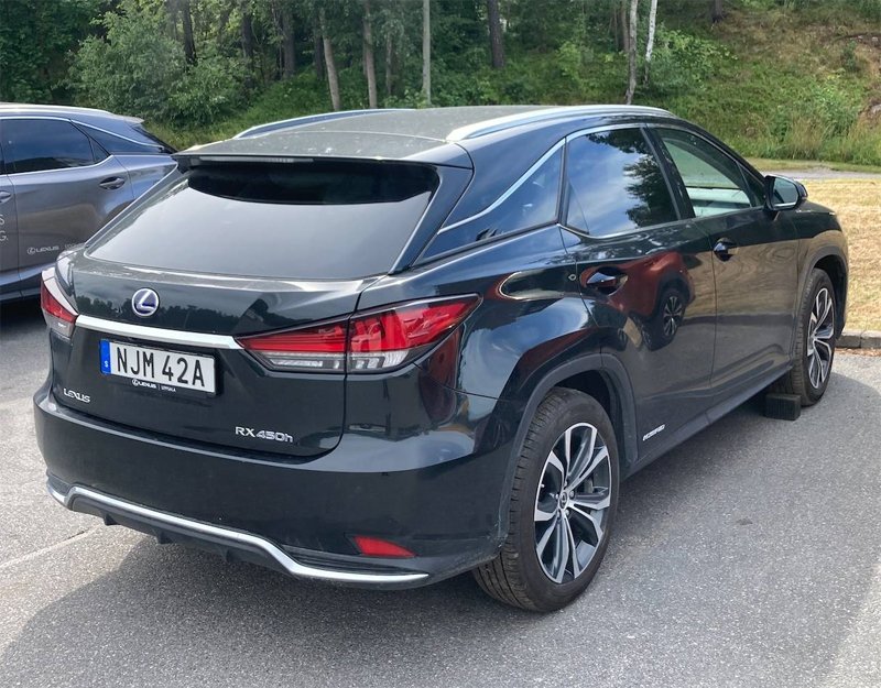 Svart Lexus RX450H AWD stulen i Djursholm norr om Stockholm