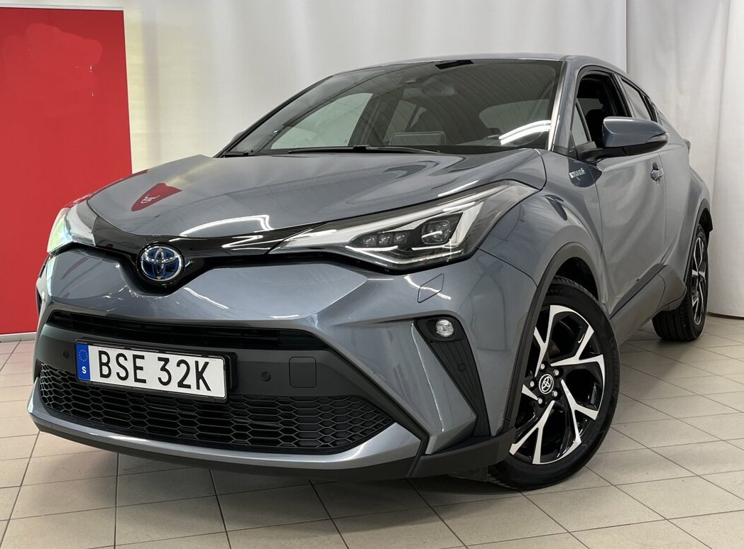 Grå metallic Toyota C-HR stulen i Helenelund, Sollentuna norr om Stockholm