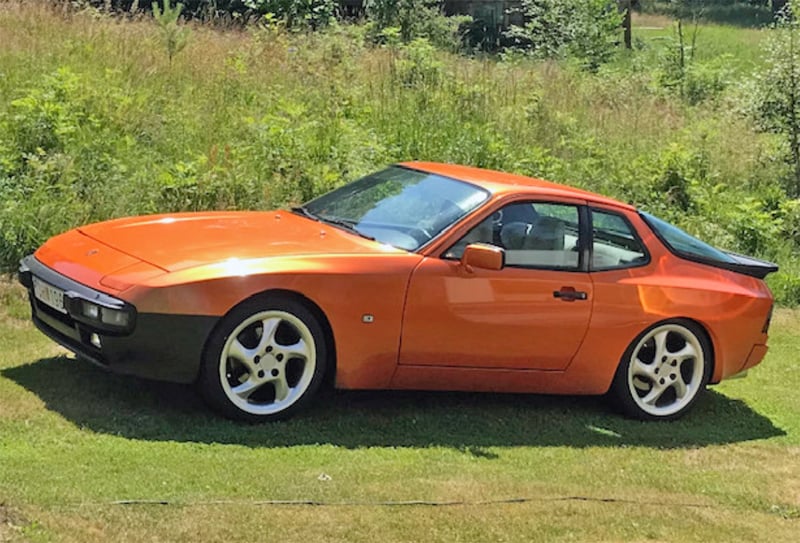Orange Porsche 944 stulen i Mölndal, Göteborg