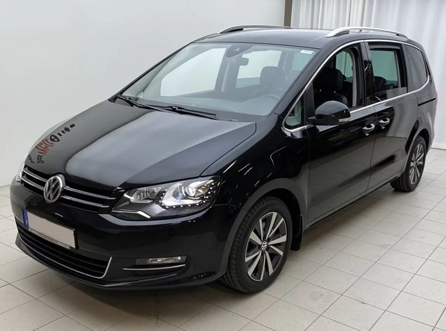 Svart Volkswagen Sharan TDI 4Motion hyrd i Stockholm och ej återlämnad