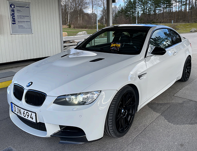 Vit BMW M3 Coupé E92 stulen i Bromma, Stockholm