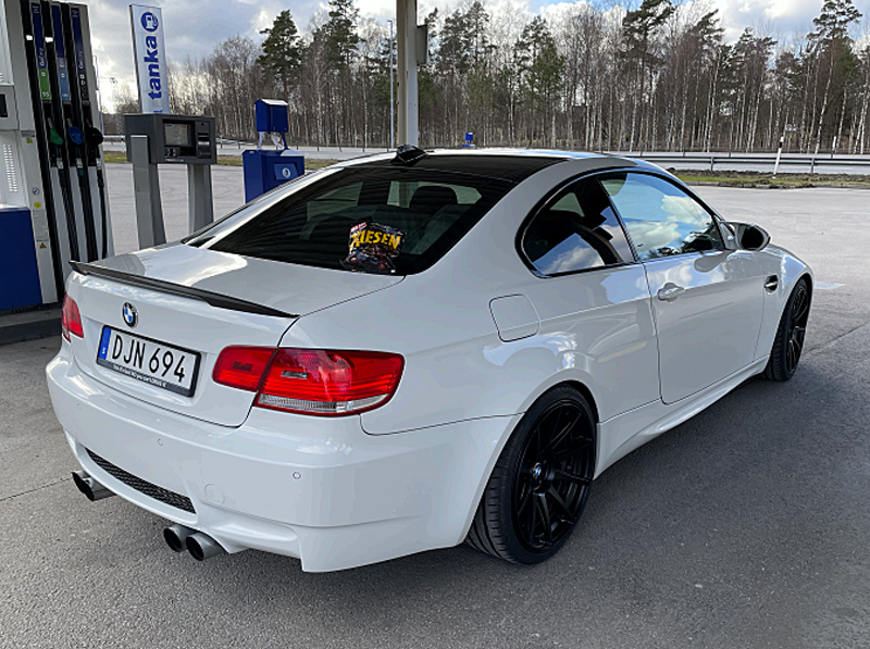 Vit BMW M3 Coupé E92 stulen i Bromma, Stockholm