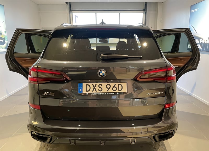 Grå metallic BMW X5 Xdrive 45E IPerformance stulen på Hammarö söder om Karlstad