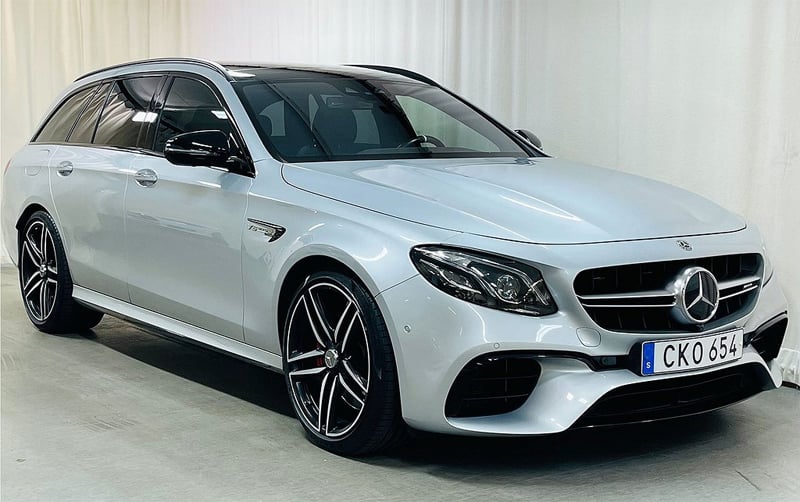 Silvermetallic Mercedes-Benz AMG E 63 S Touring 4Matic stulen i Askim söder om Göteborg