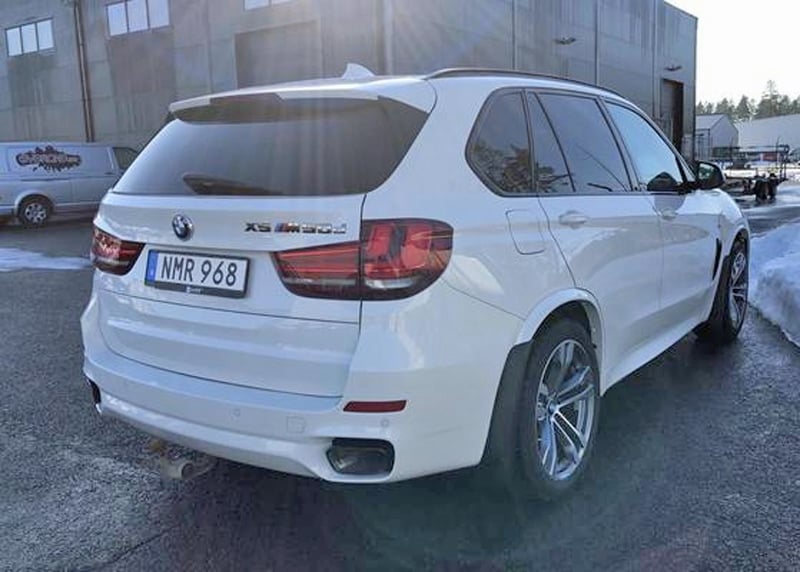 Vit BMW X5 Xdrive M50D stulen/bedrägeri Jönköping