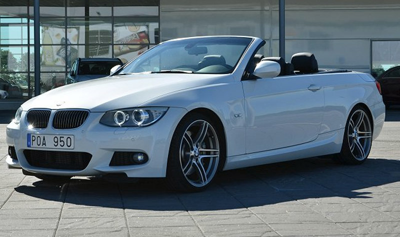 Vit BMW 335I Cabriolet stulen i Trelleborg