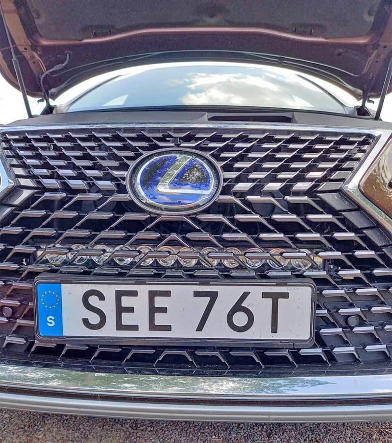 Brunmetallic Lexus RX 450H AWD stulen i Slätmon mellan Rimforsa och Kisa