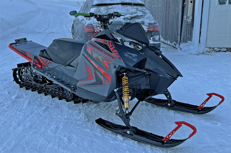 Snöskoter Arctic Cat M 8000 Alpha stulen i Skansholm strax nordväst om Vilhelmina