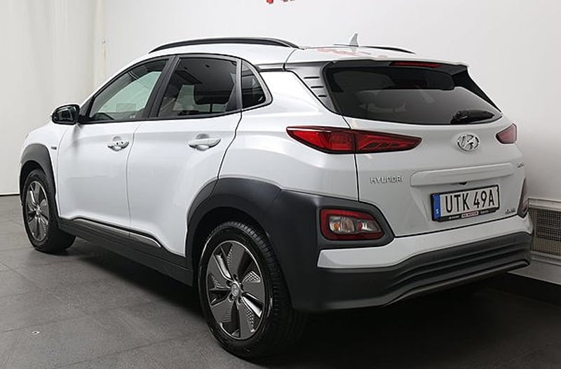 Vit Hyundai Kona (elbil) stulen i Täby norr om Stockholm