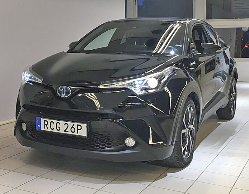 Svart Toyota C-HR X-Edition stulen i Enskede, Stockholm