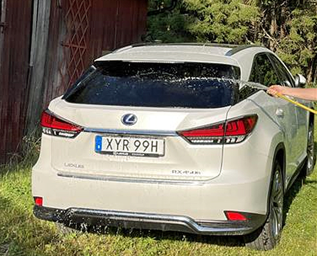 Vit Lexus RX 450H AWD Luxury stulen i Enskede, Stockholm