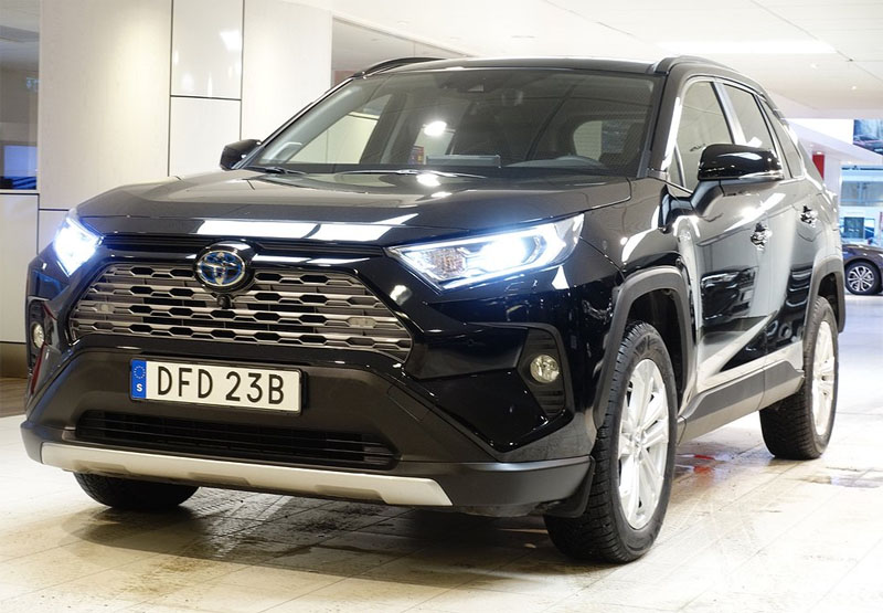 Svart Toyota RAV4 Hybrid AWD Executive stulen i Solna