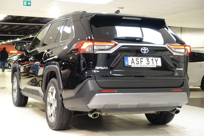 Svart Toyota RAV4 Hybrid AWD stulen i Viksjö, Järfälla